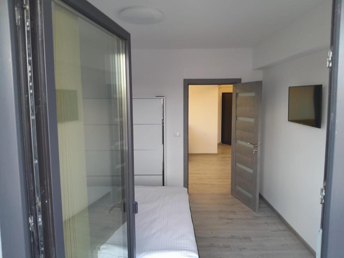 Apartament 3 Camere, Targu Neamt Et4 Zewnętrze zdjęcie