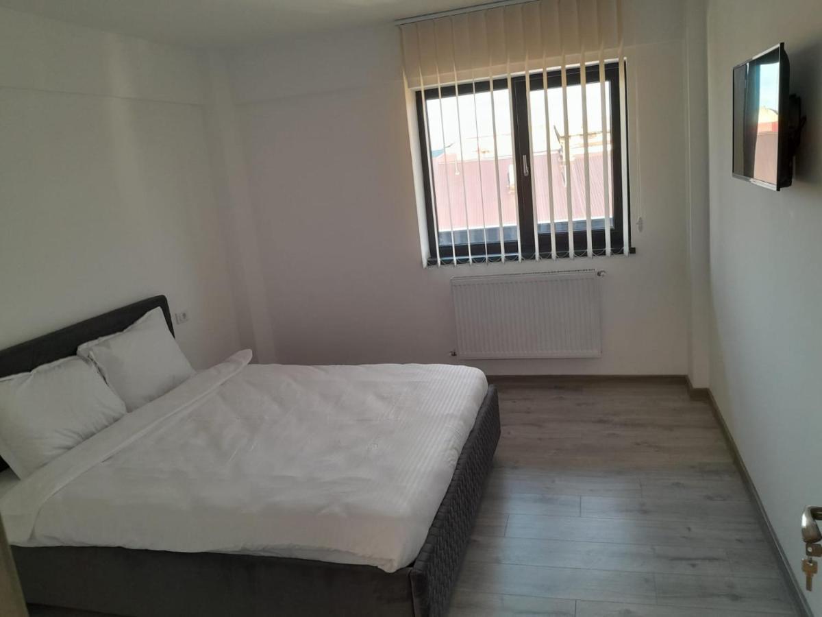 Apartament 3 Camere, Targu Neamt Et4 Zewnętrze zdjęcie