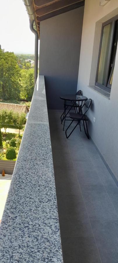 Apartament 3 Camere, Targu Neamt Et4 Zewnętrze zdjęcie